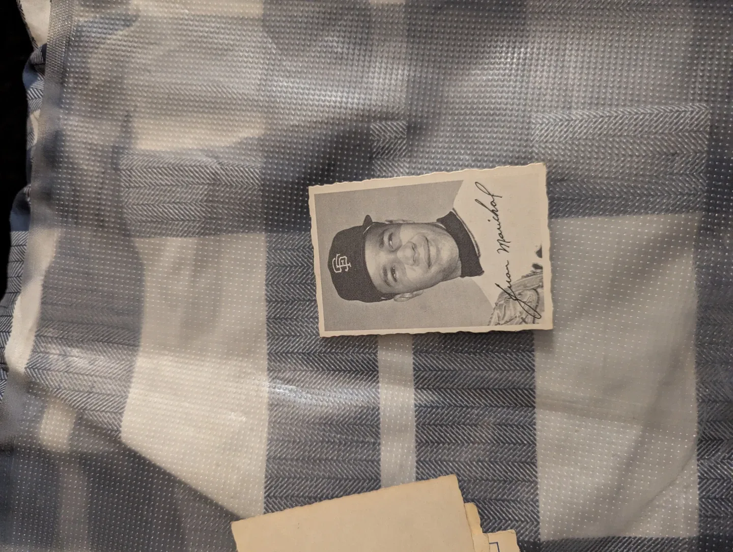 Vintage baseball cards image indicator(3)