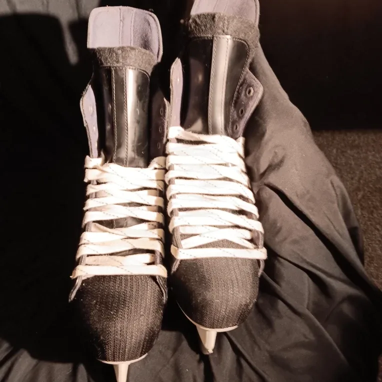 Bauer Impact 100 Hockey Skates