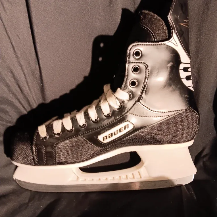 Bauer Impact 100 Hockey Skates image indicator(2)