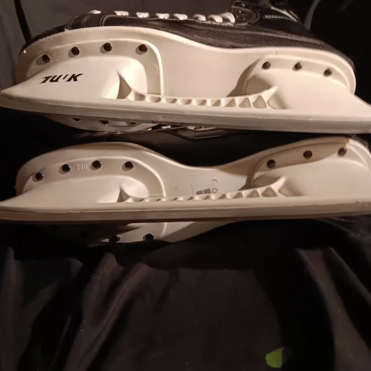 Bauer Impact 100 Hockey Skates image indicator(7)