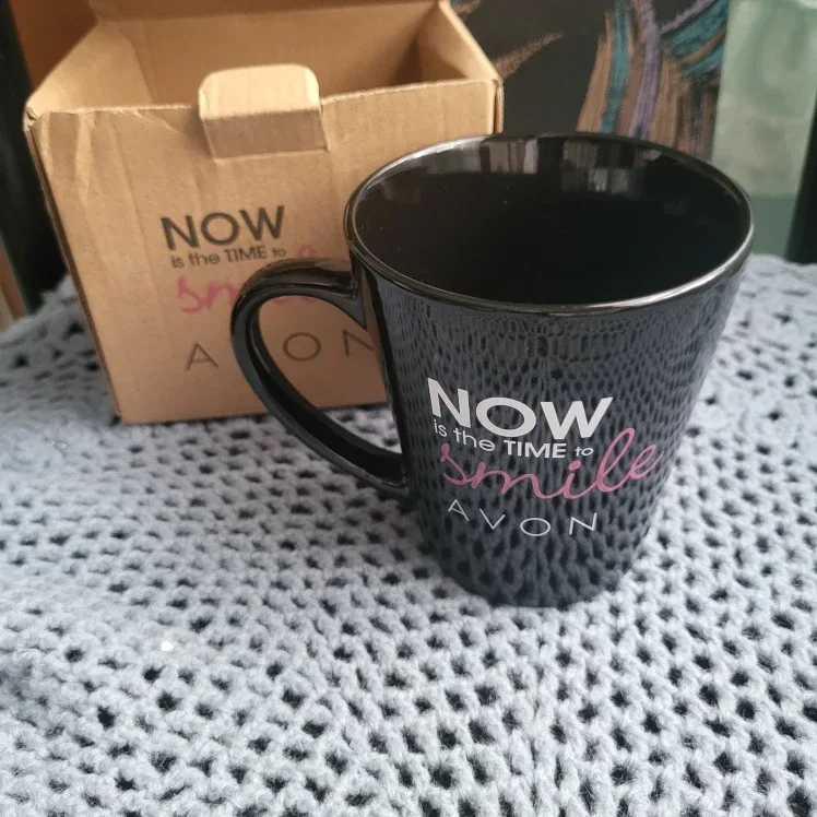 Avon 'Now is the Time to Smile' Mug - 12oz image indicator(2)