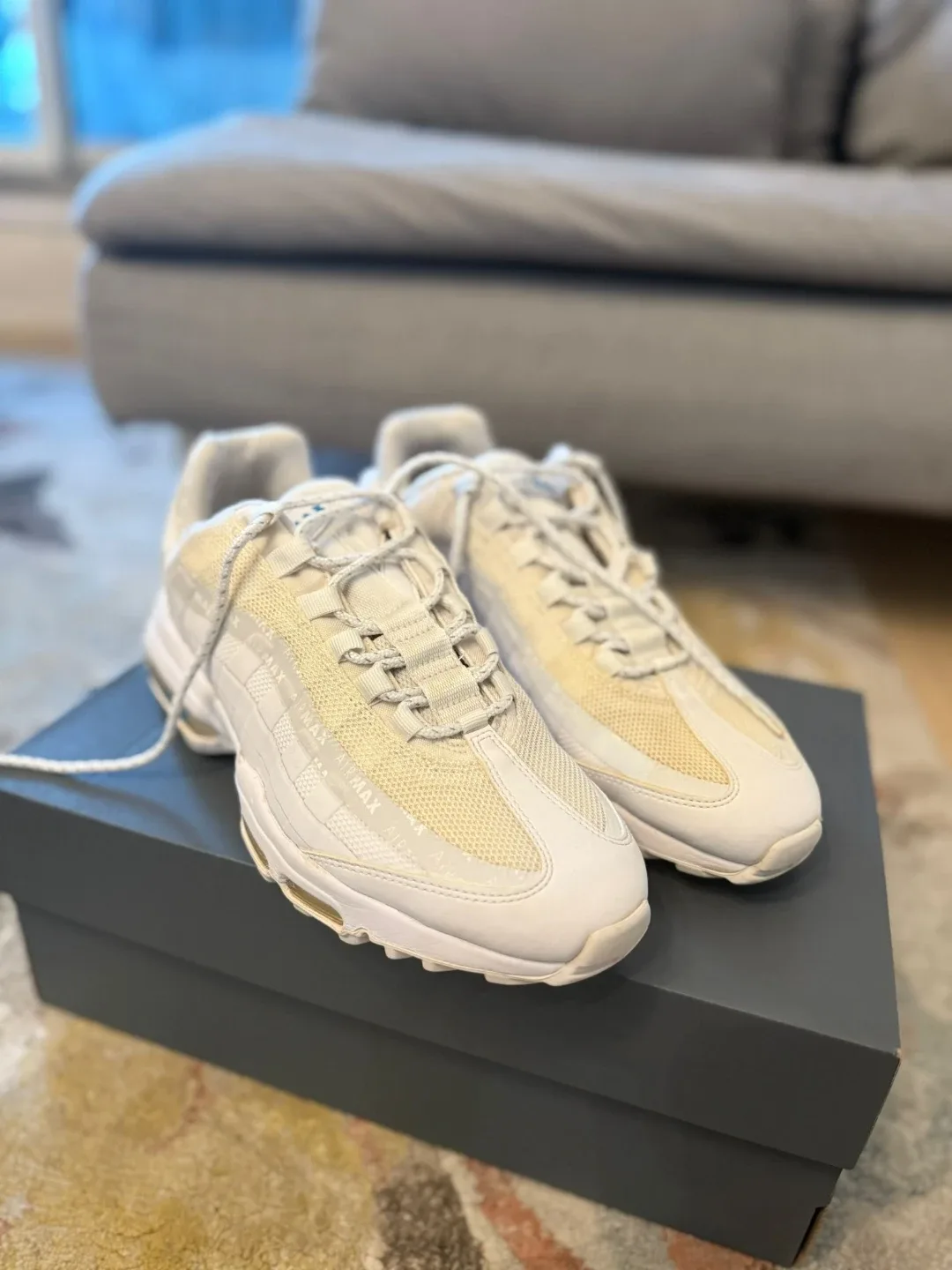 Nike Air Max 95 White Sneakers, Size UK 8,US 8.5, EU 42 image indicator(2)