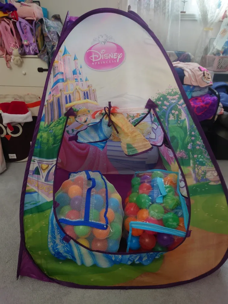 Disney Princess Play Tent with Balls