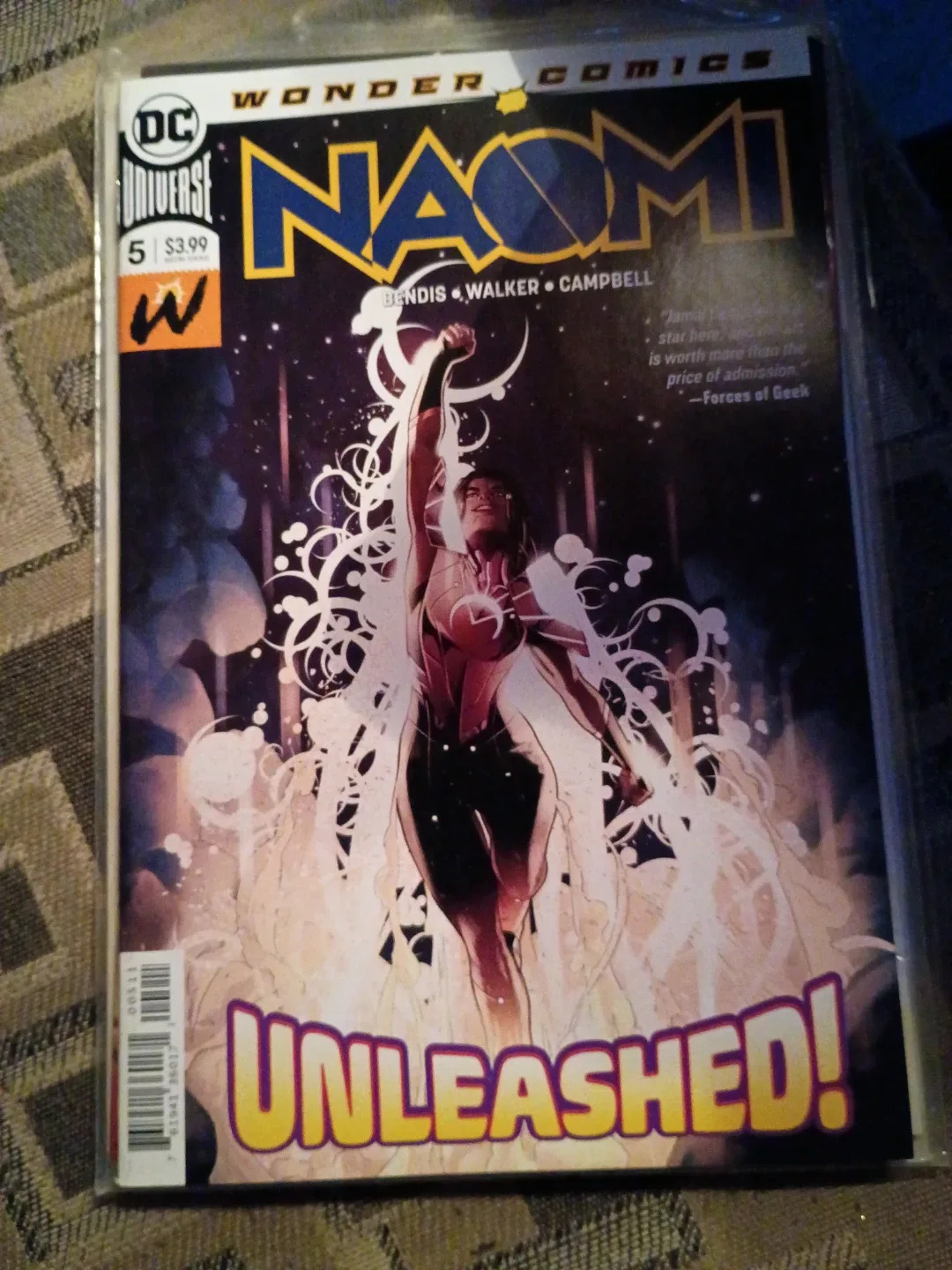 DC Naomi: Unleashed! Comic Book
