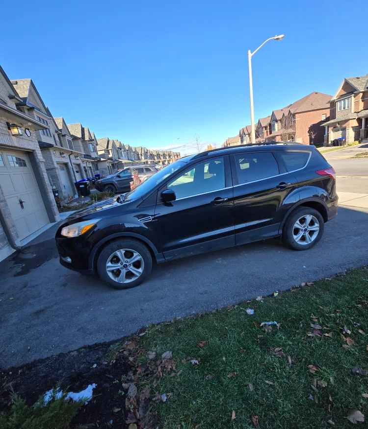Ford escape 2014. Transmission issue. Selling as is image indicator(5)