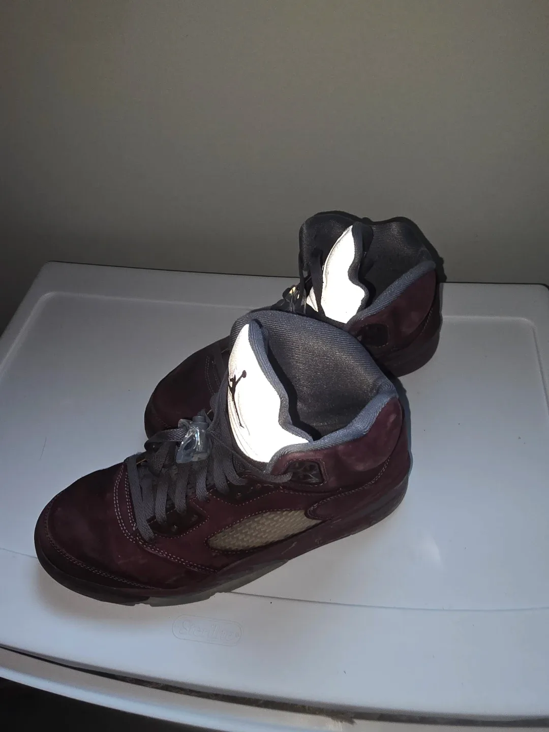 Air Jordan 5 Retro Burgundy image indicator(4)