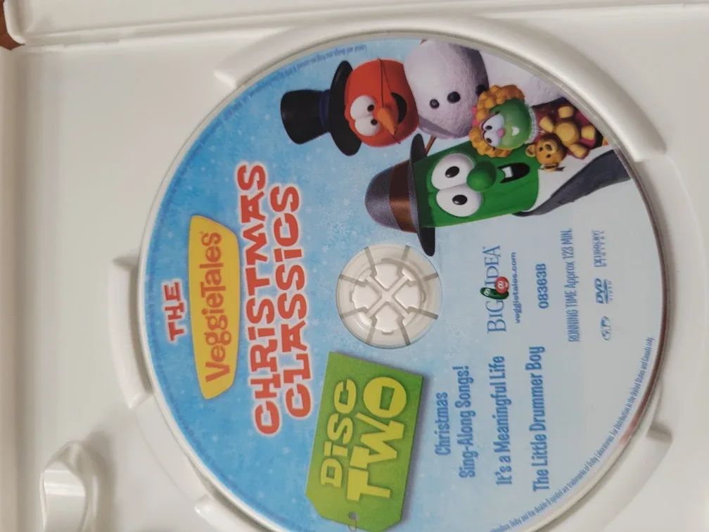 VeggieTales Christmas Classics DVD Set image indicator(4)