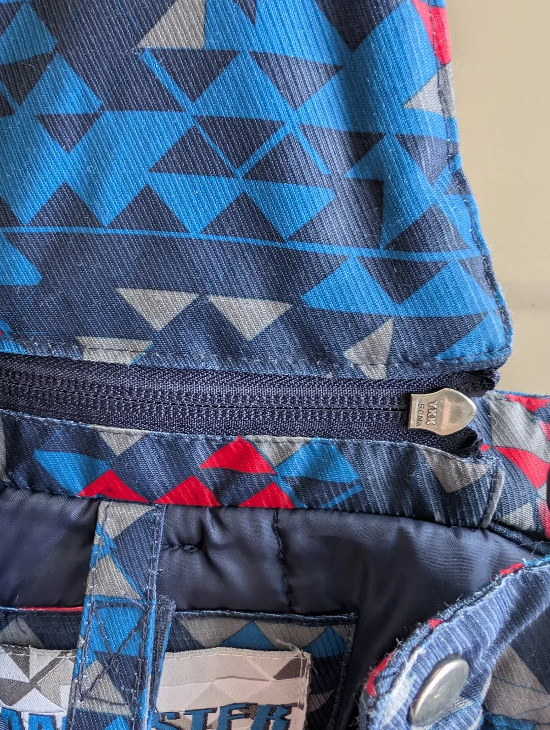 Boys sz 6 Monster snow pants image indicator(4)