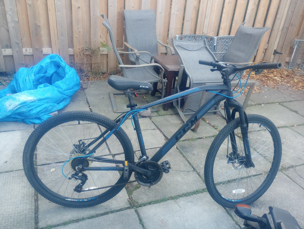 CCM Blackhawk Mountain Bike - Great Condition! - photo 2