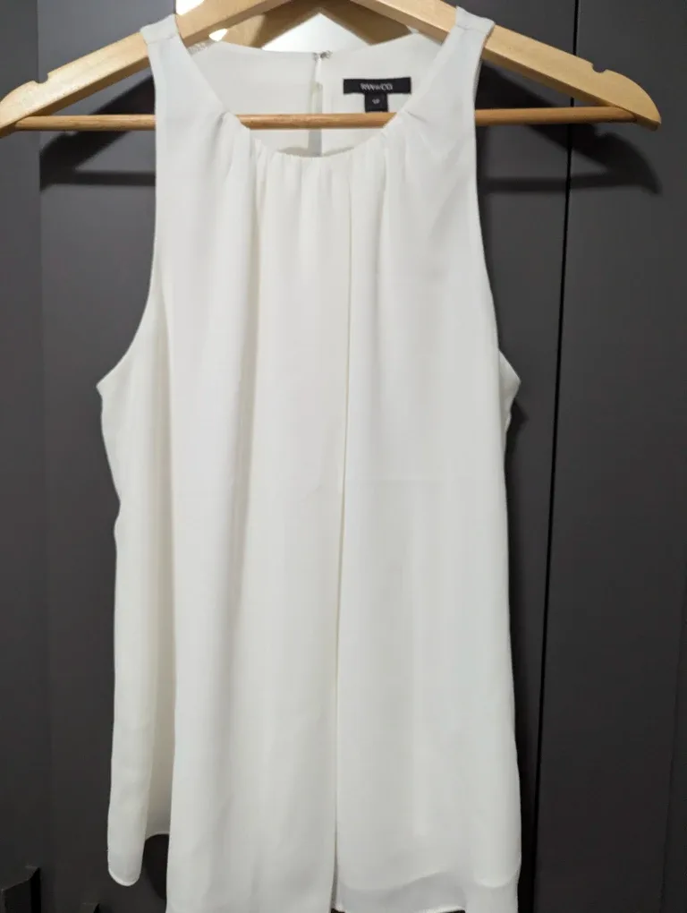 White RW&CO Sleeveless Tank Top - Women's Small