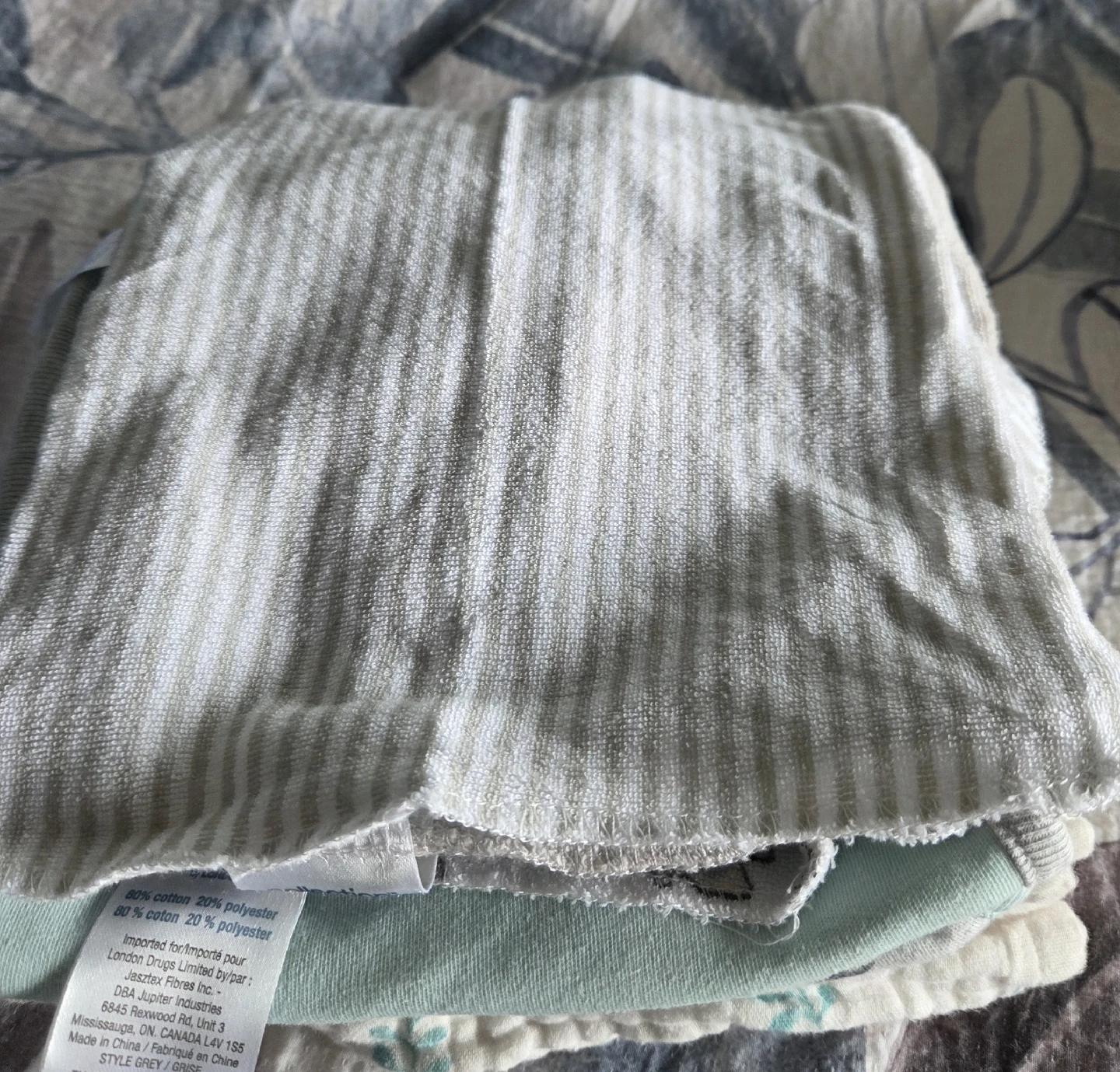 Baby blankets,Towels & Washcloths Bundle - photo 2