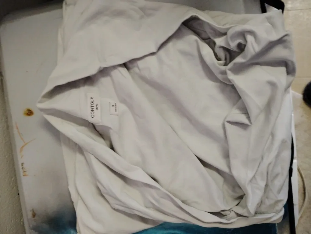 Contour Atelier White Top - Size M image indicator(3)