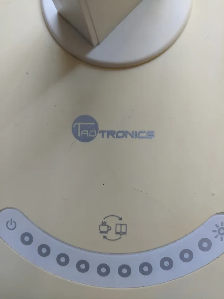 LED Desk Lamp with Adjustable Brightness image indicator(7)