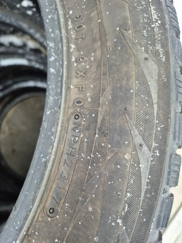 235/55r19 Set of 4 Winter Tires for sale image indicator(6)