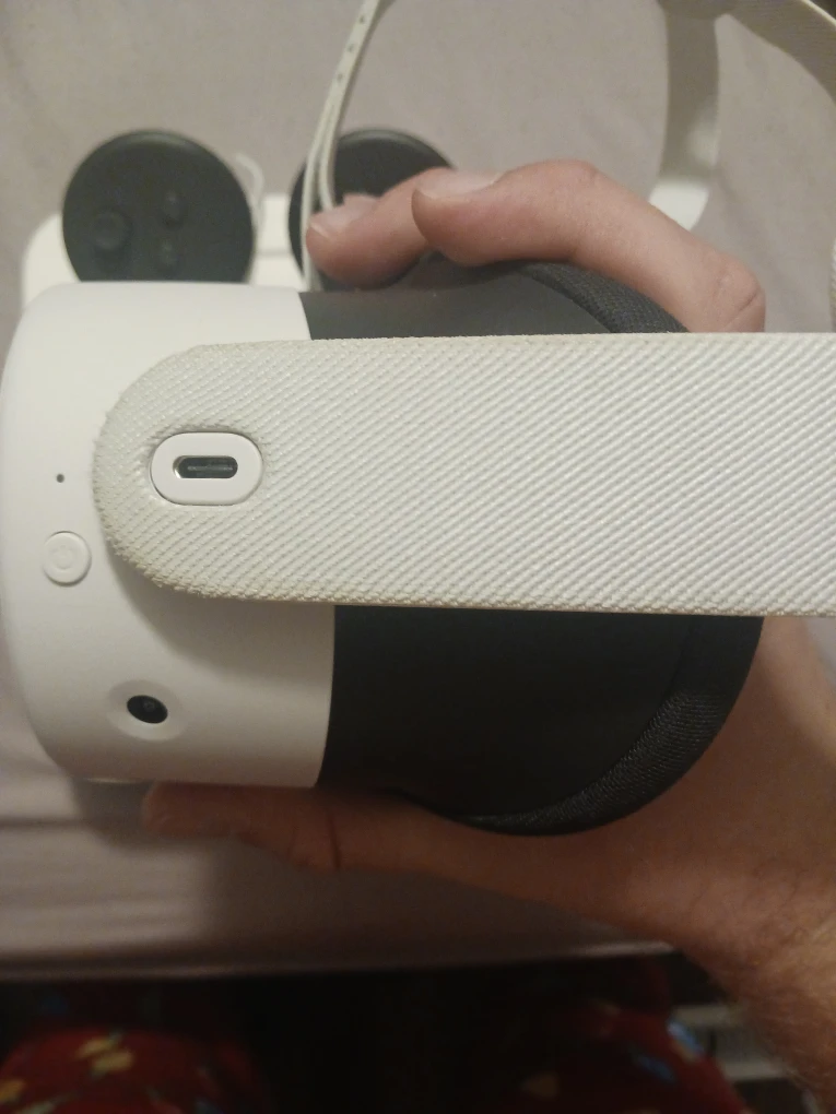 Meta Quest 3S VR Headset - photo 4
