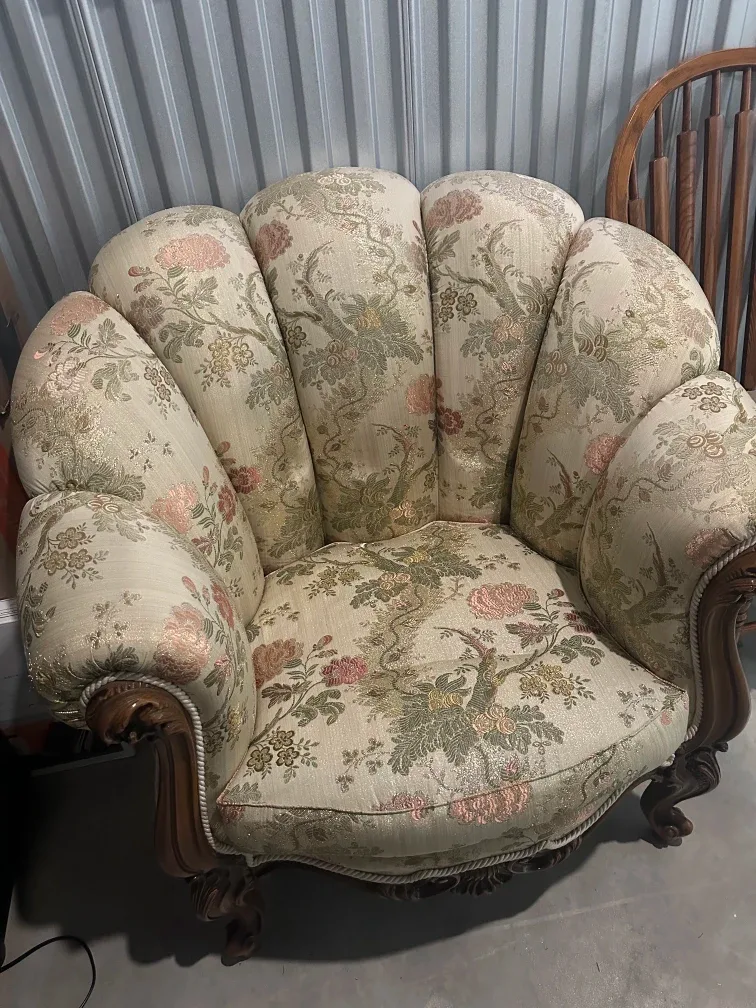 Floral Pattern Sofa & Chair Set image indicator(2)