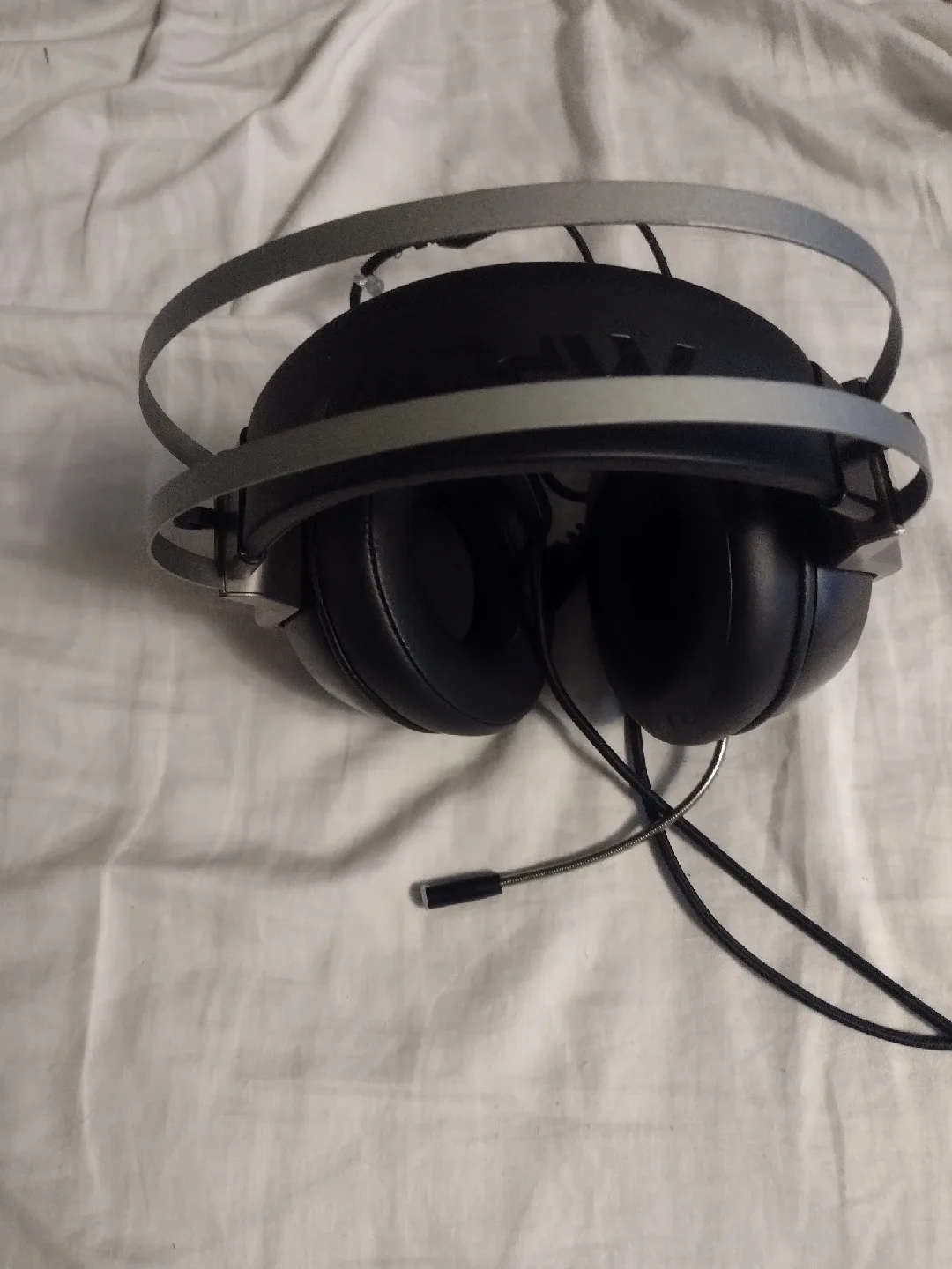 MPC Black Gaming Headset with Mic image indicator(4)