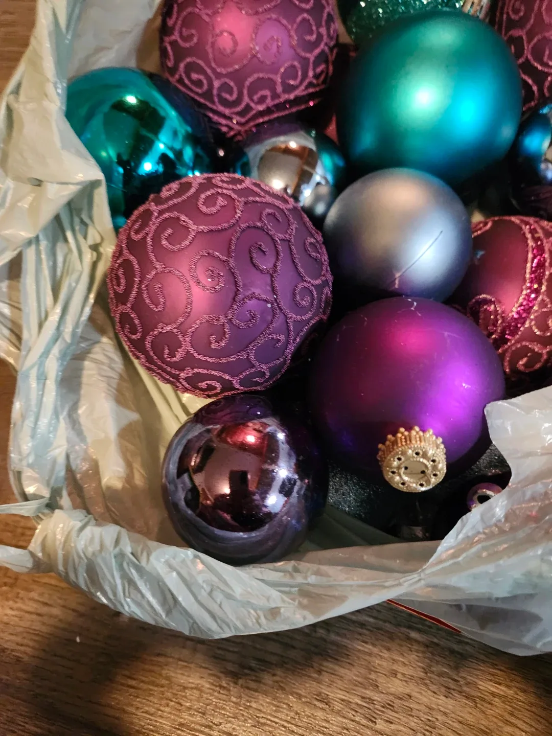 Christmas Tree Ornaments thumbnail