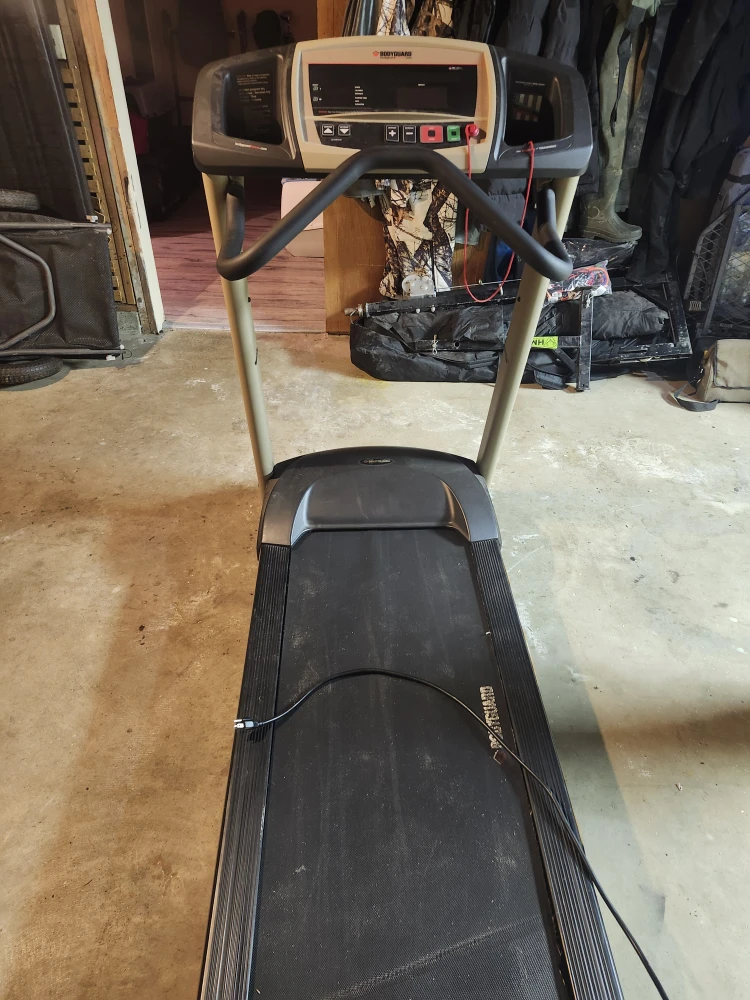 Bodyguard T240 Treadmill - photo 2