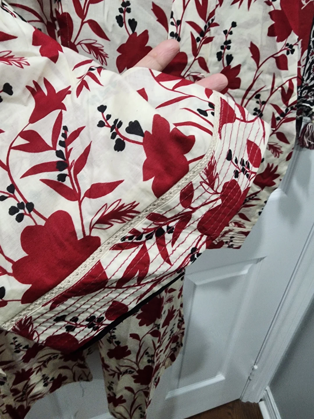 New J. lawn Women's Stitched  2pc  kurta shirt & dupatta- XXL - photo 4