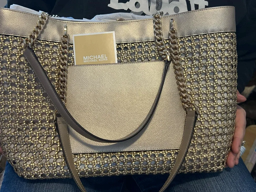 Michael Kors Kingsley Large Tote - Gold