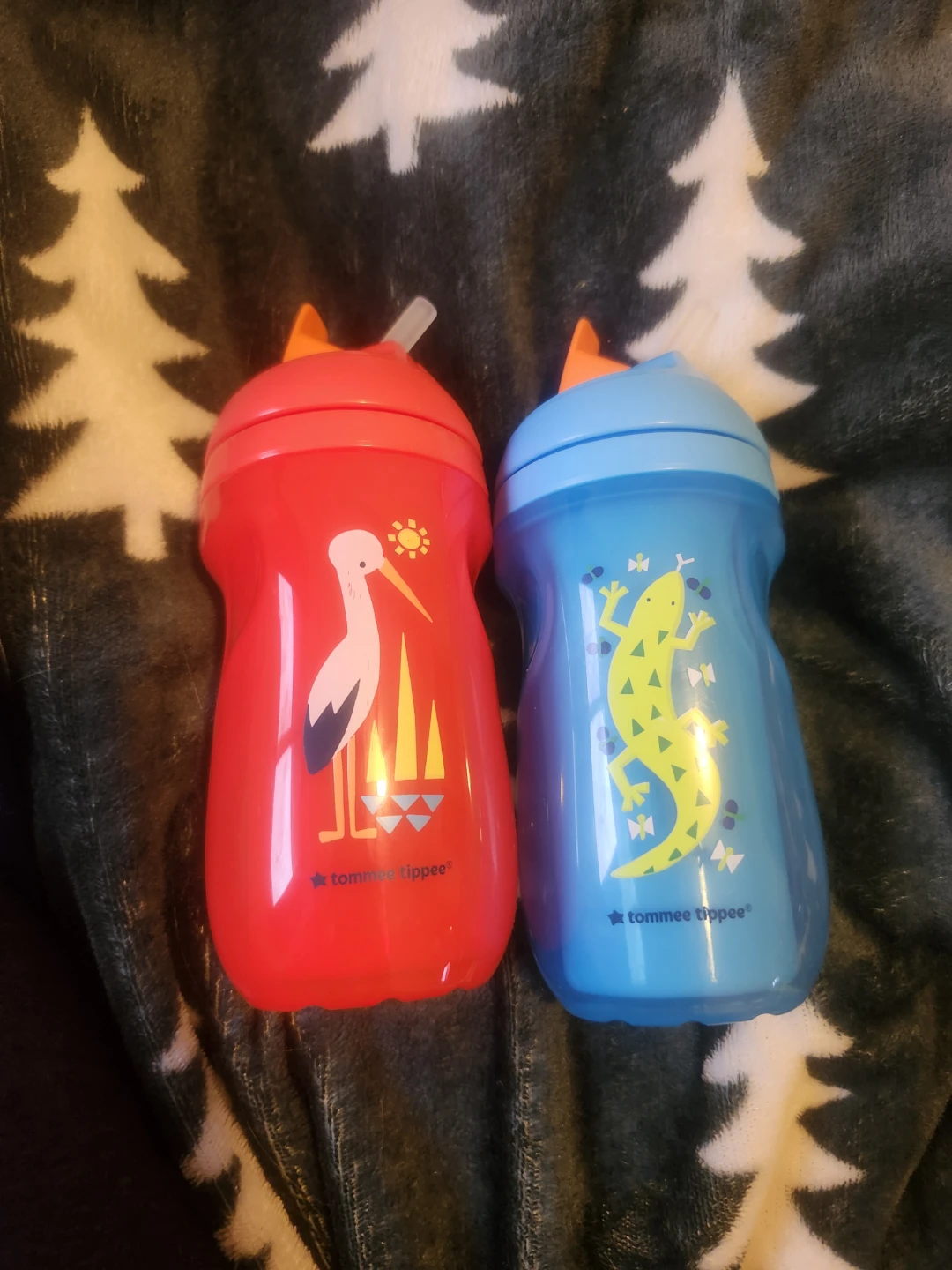 Tommee Tippee Sippy Cups - Red & Blue