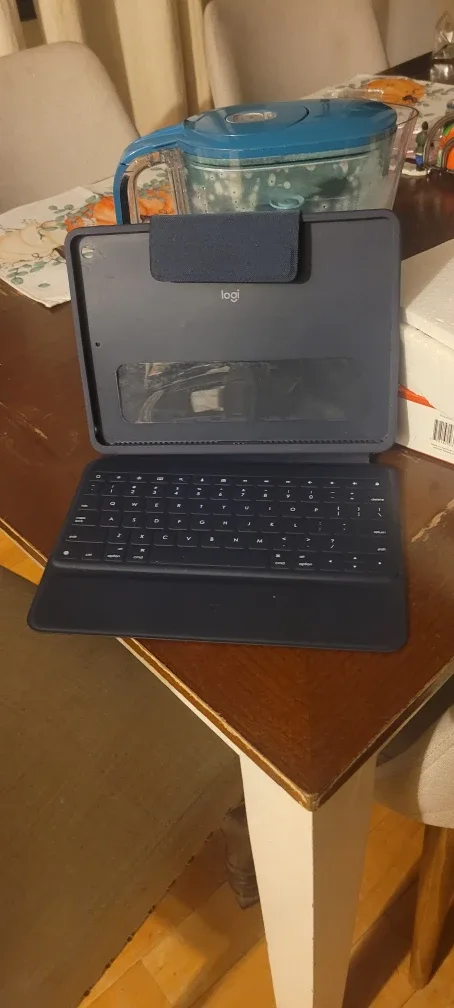 Logi Folio Touch iPad Keyboard Case - Blue