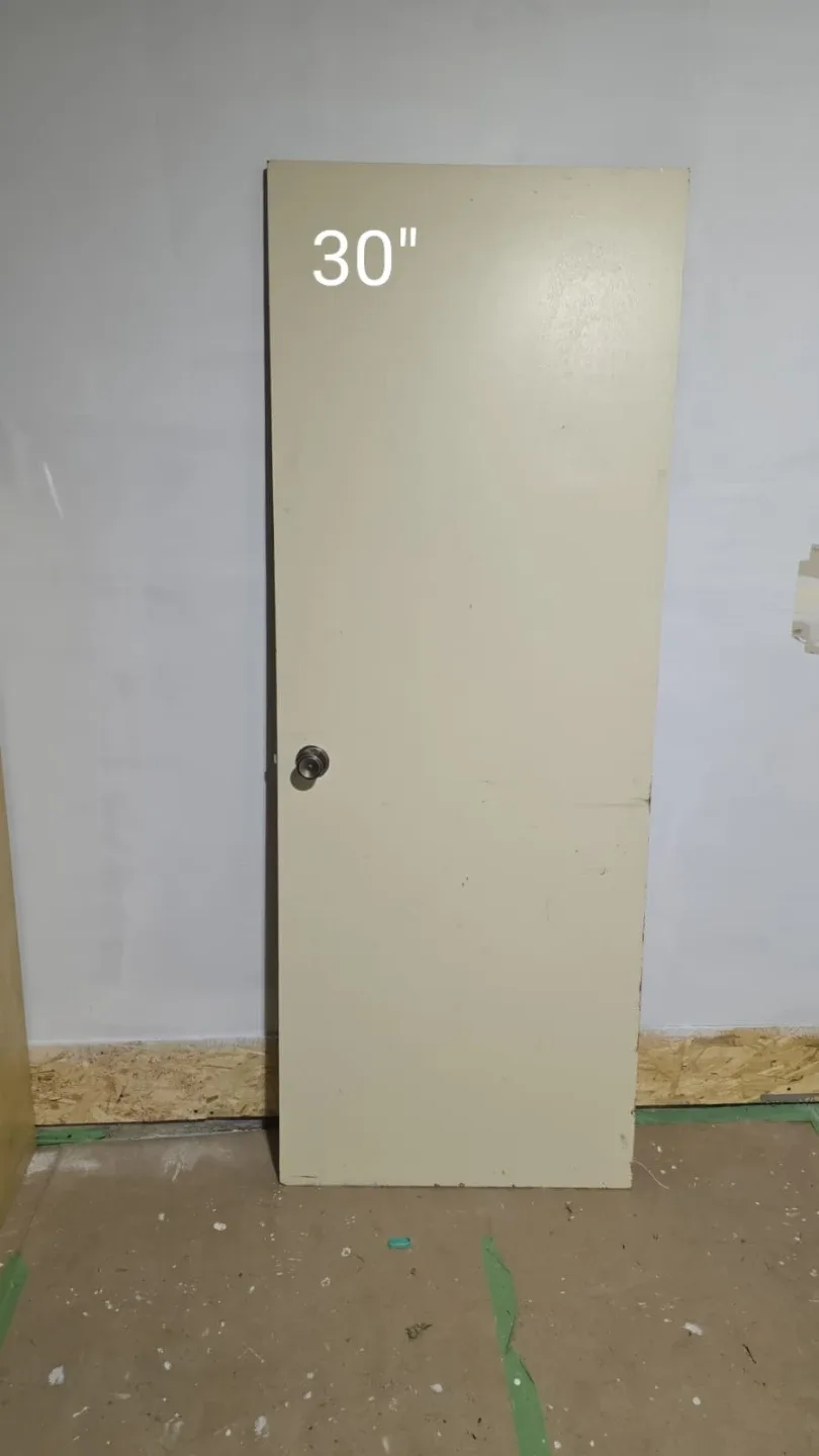 Used Interior Doors - 24, 28, 30, 32 inch image indicator(2)