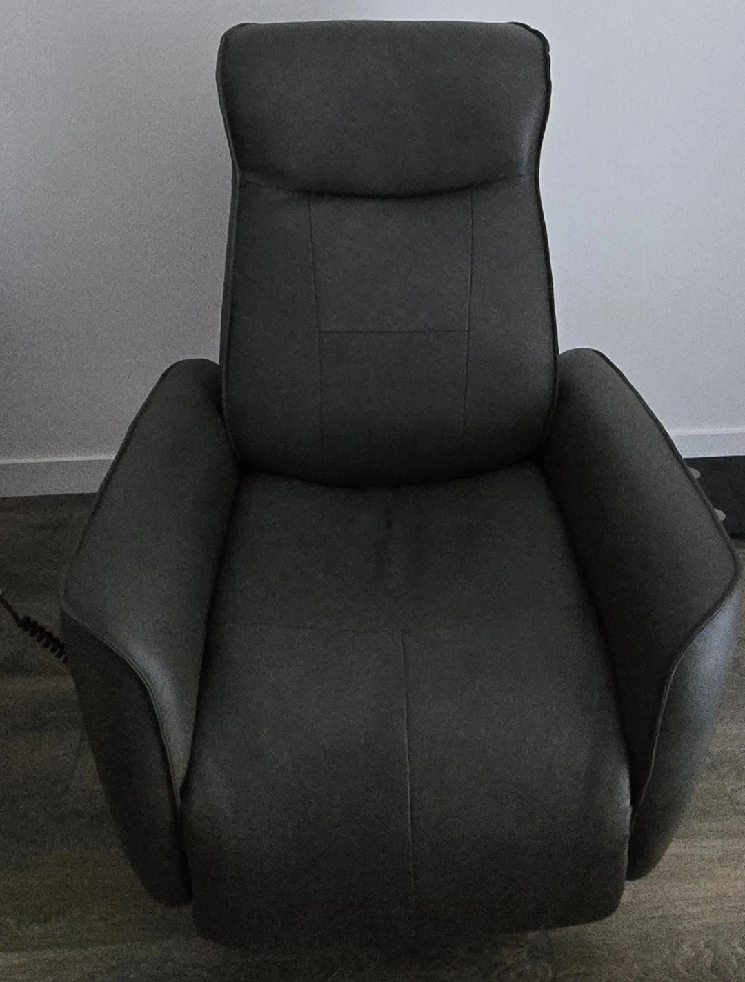 Reclining Massage Chair - photo 2