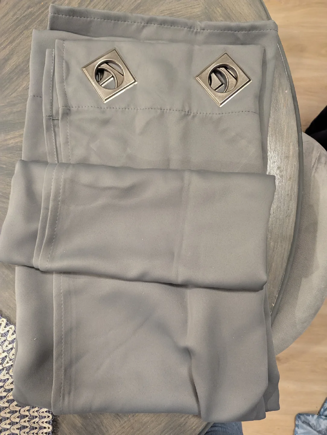 Set of 2 Grey & Blue Curtains image indicator(2)