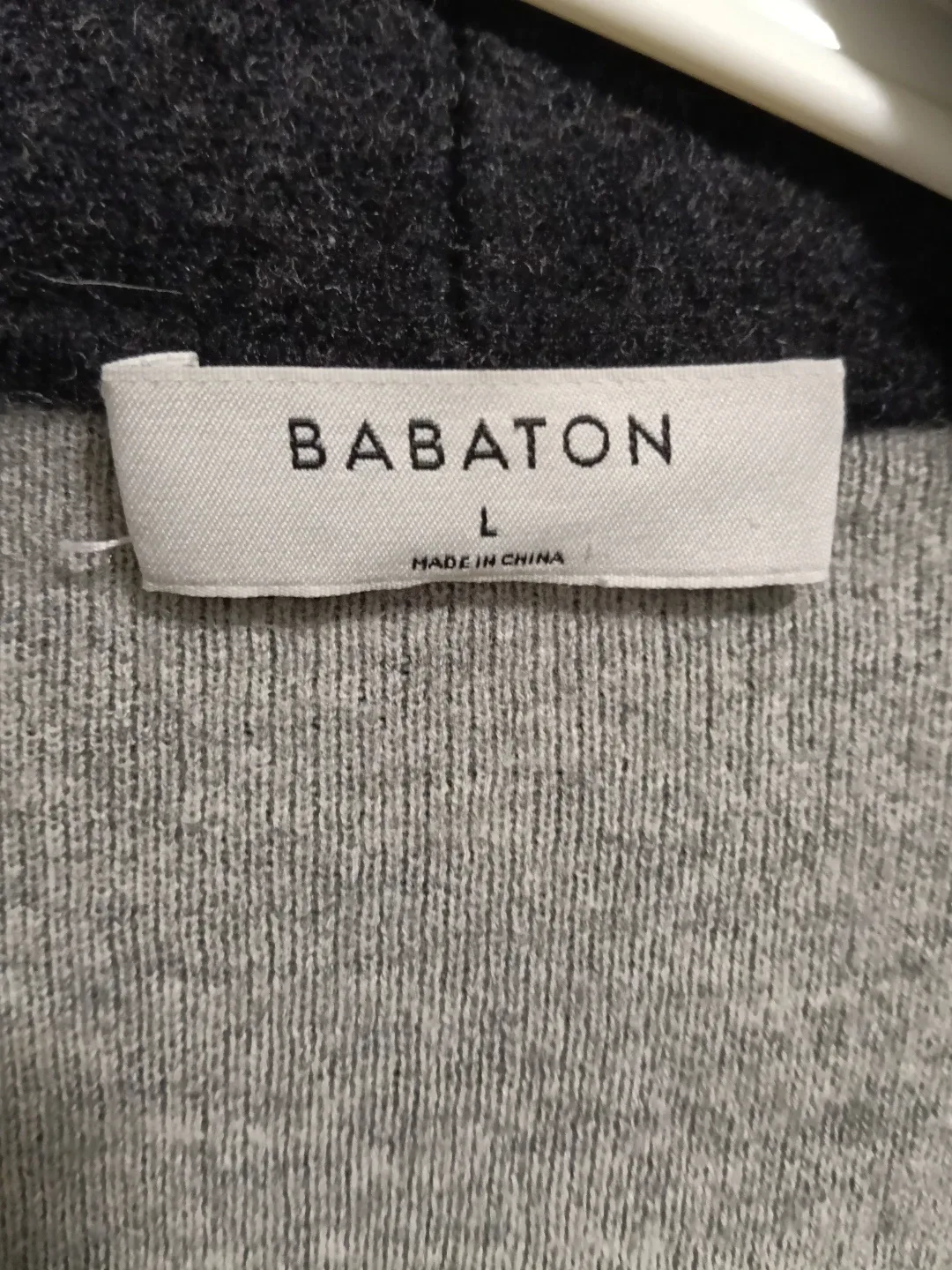 NEW WARM Grey Cardigan Size L image indicator(2)