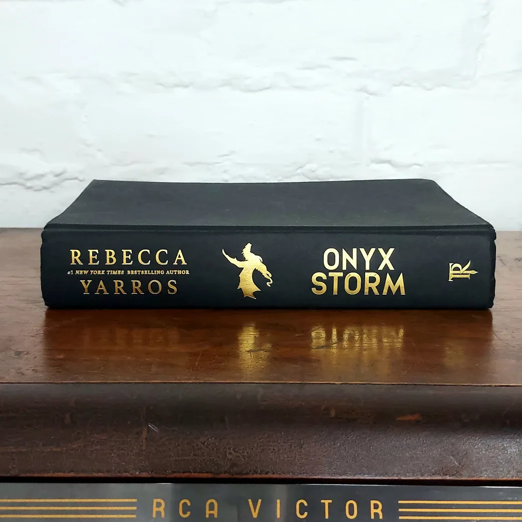 Onyx Storm hardcover book by Rebecca Yarros