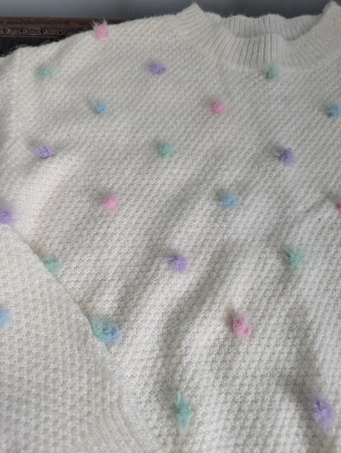 Pompom Sweater image indicator(2)