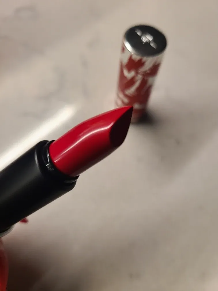 MAKE UP FOR EVER Artist Rouge Mat M400 Lipstick image indicator(3)