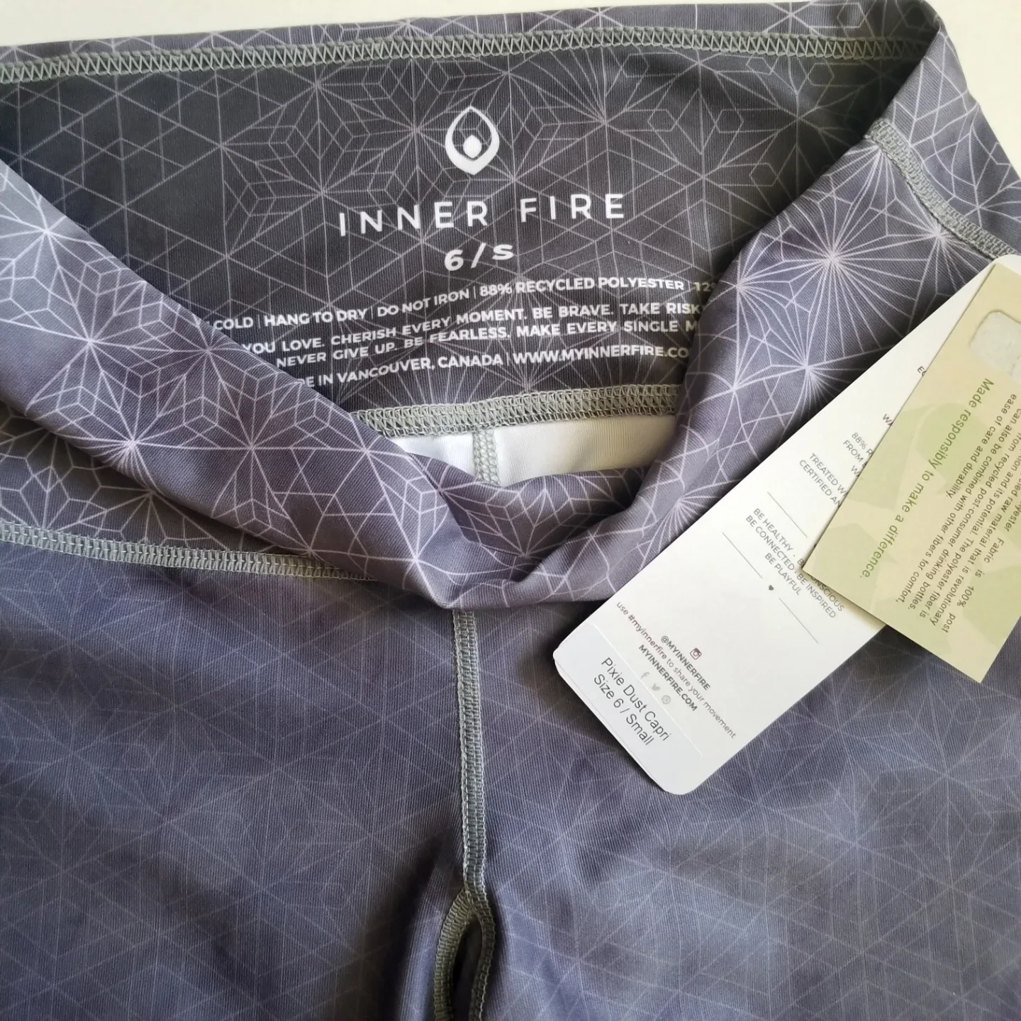 Inner Fire Pine Dust Capri Leggings - Size S image indicator(3)