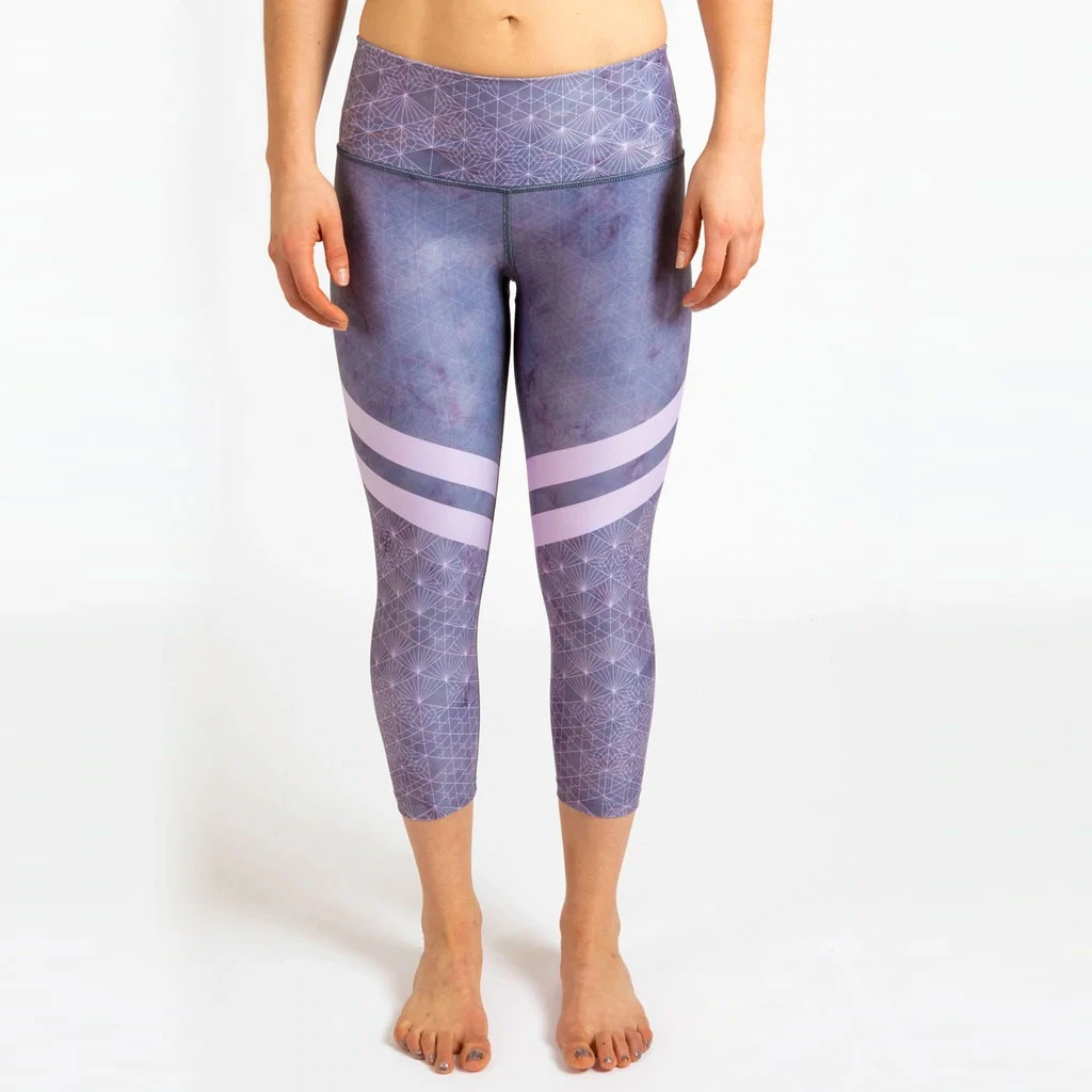 Inner Fire Pine Dust Capri Leggings - Size S - photo 4