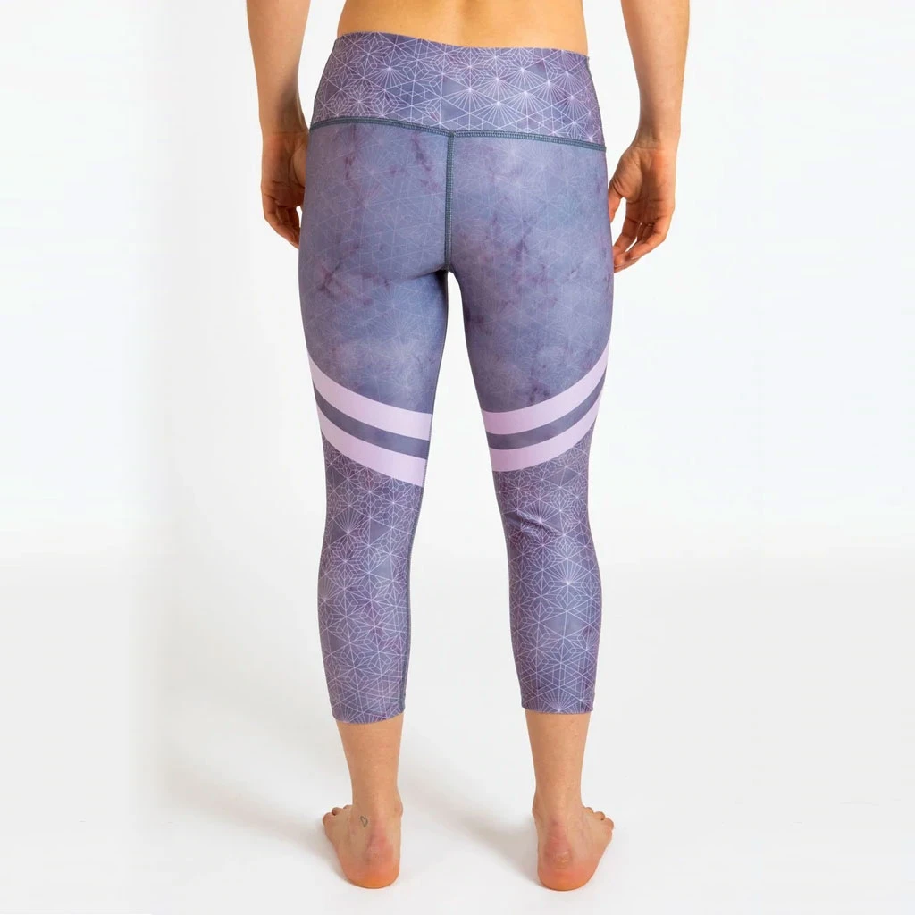 Inner Fire Pine Dust Capri Leggings - Size S - photo 5