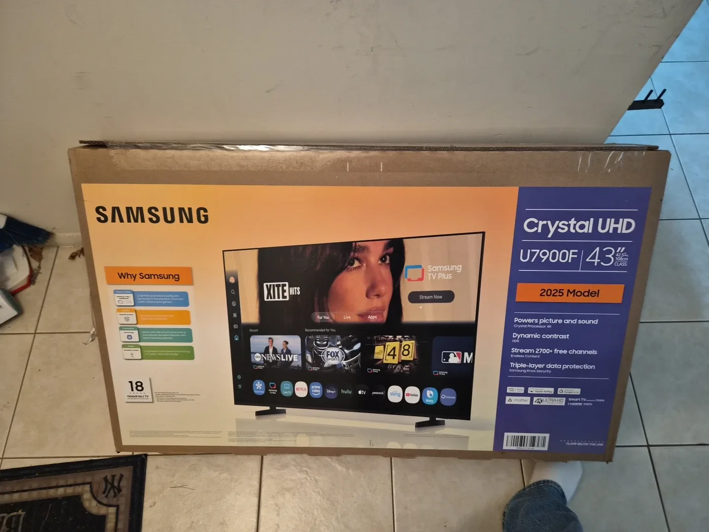 New Samsung Crystal UHD U7900F 43" TV (2025 Model)
