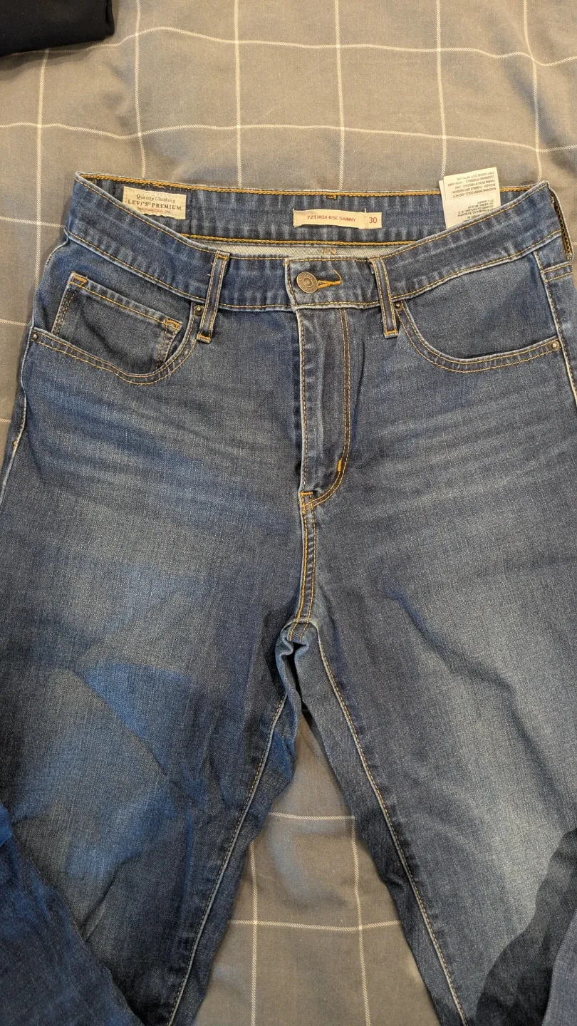 Levi's 721 High Rise Skinny Premium Jeans - Size 30