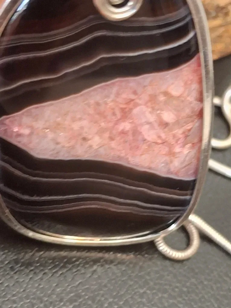 Agate Stone Pendant Necklace image indicator(3)