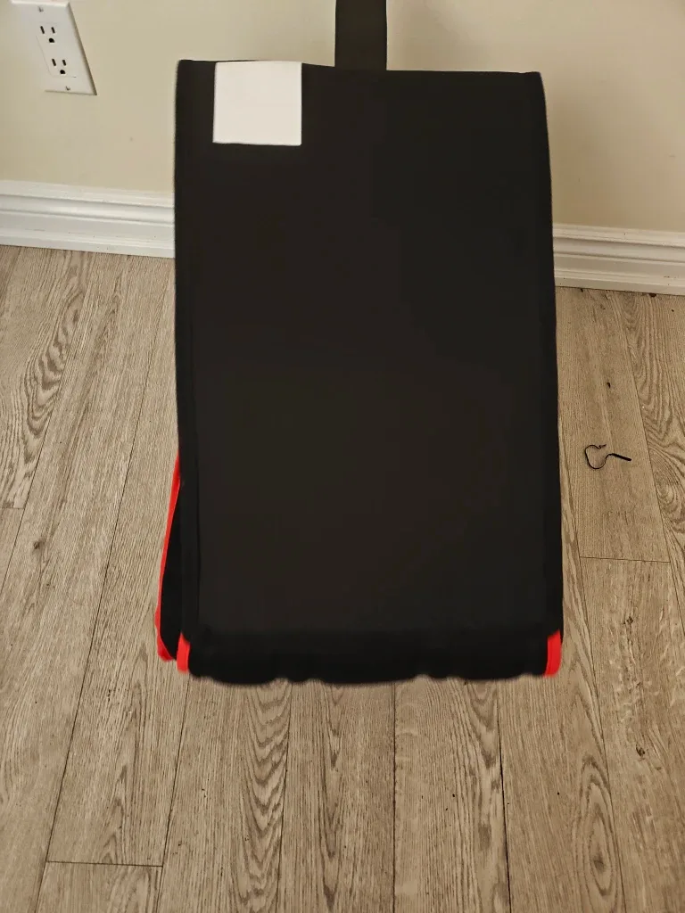 #Cleanout - Foldable Floor Gaming Chair image indicator(2)