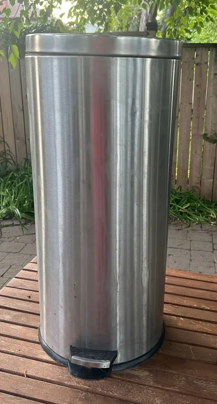 simplehuman Stainless Steel Trash Can image indicator(9)