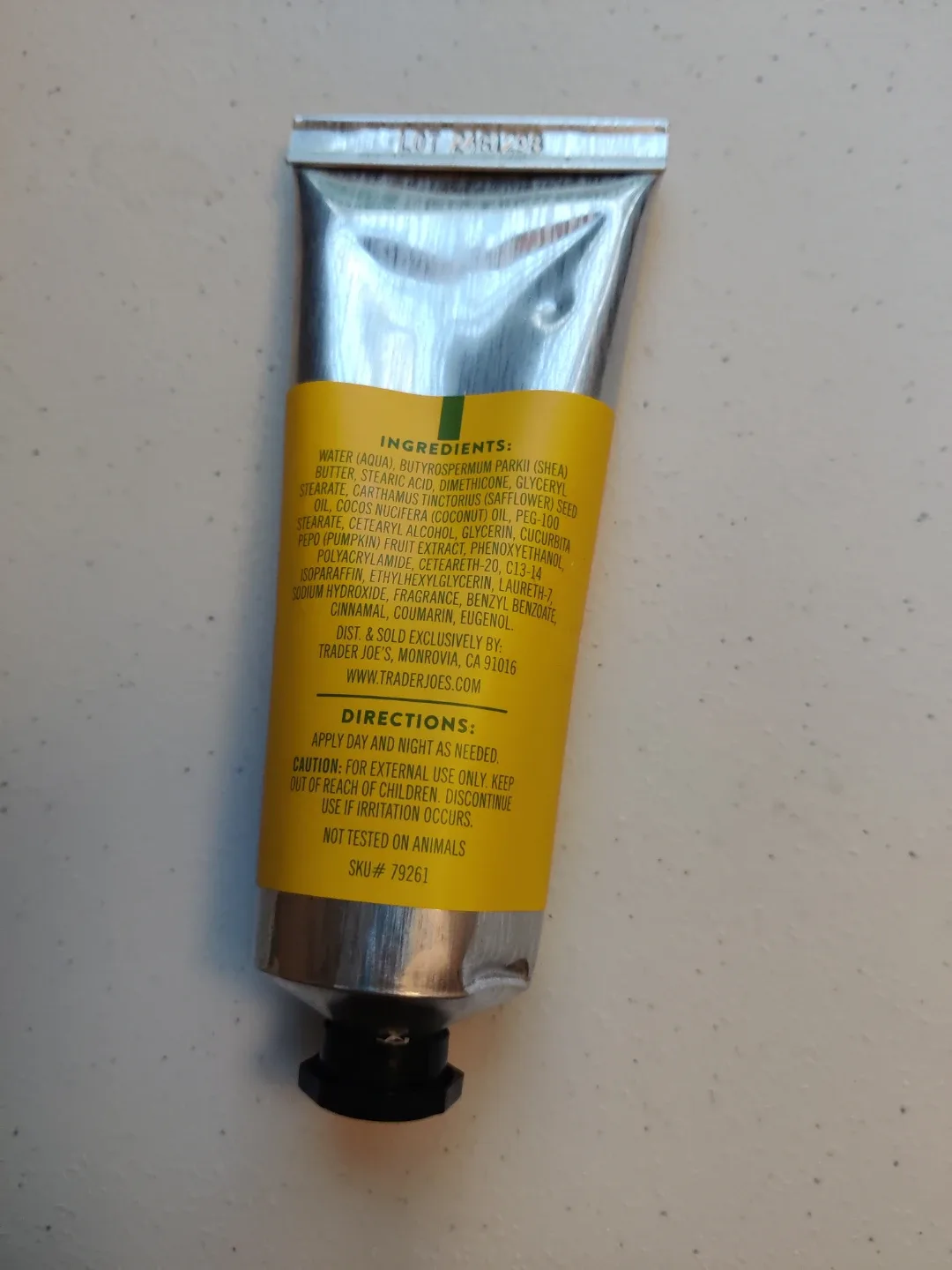 Free with purchase - Pumpkin Moisturizing Hand Cream image indicator(2)