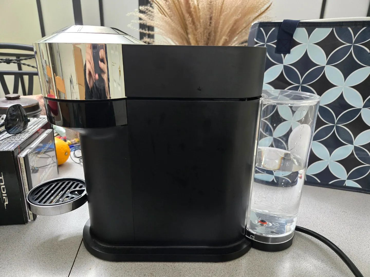 Nespresso Coffee Maker see description image indicator(2)