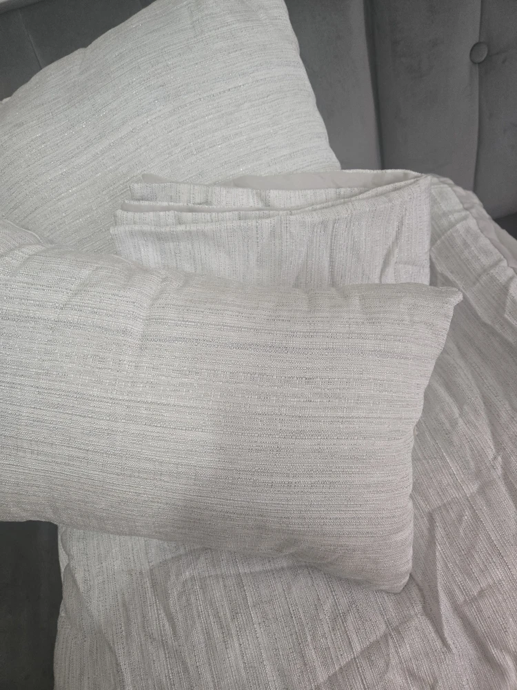 Comforter Set - Queen size