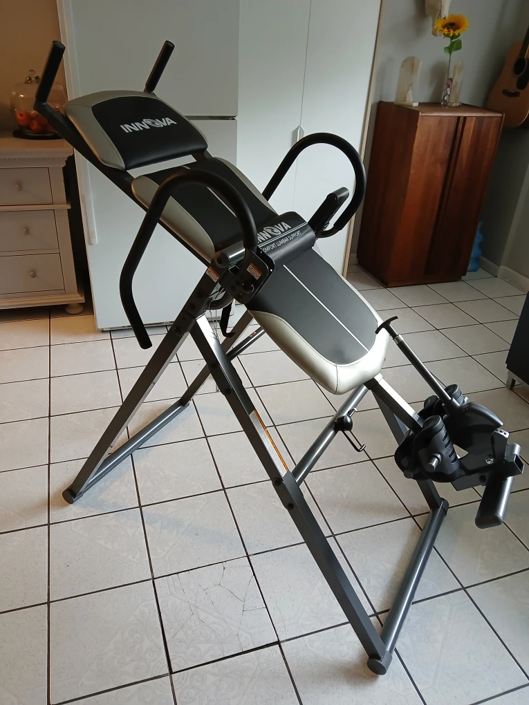 Inversion table