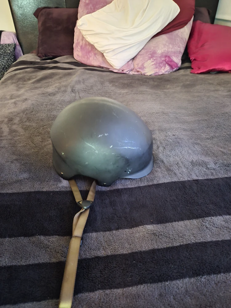 Grey Helmet - Adult Size - photo 3