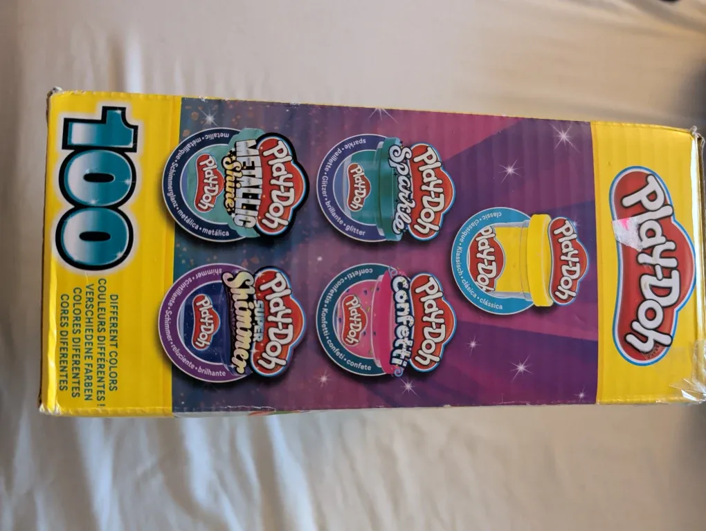 New Play-Doh 100 Can Pack image indicator(3)