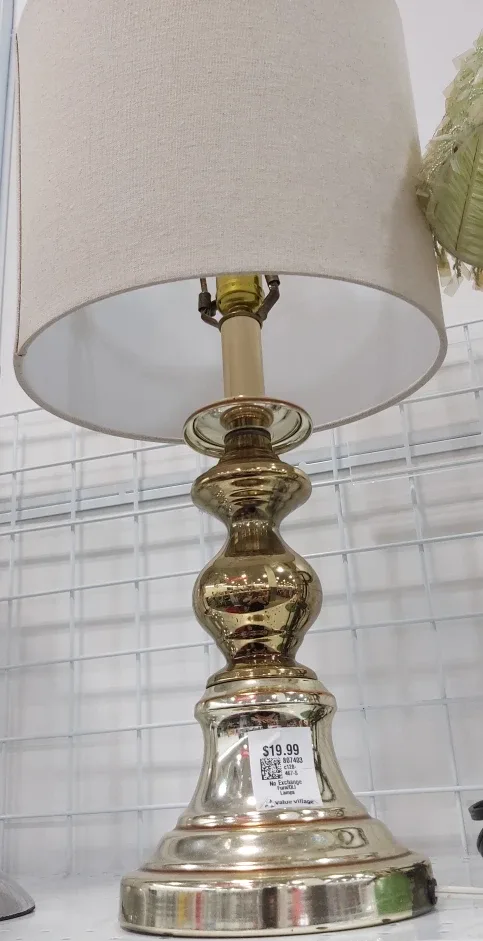 Curio cabinet,  lamps, China, silver, crystal image indicator(8)