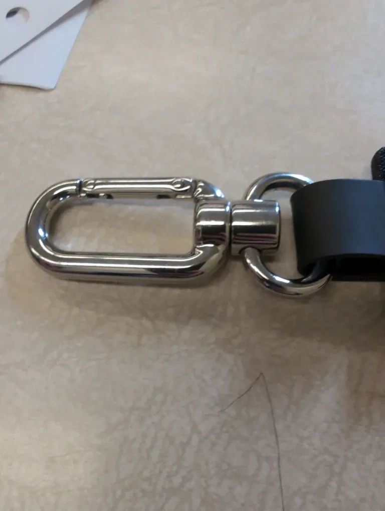 Lululemon Keychain image indicator(3)